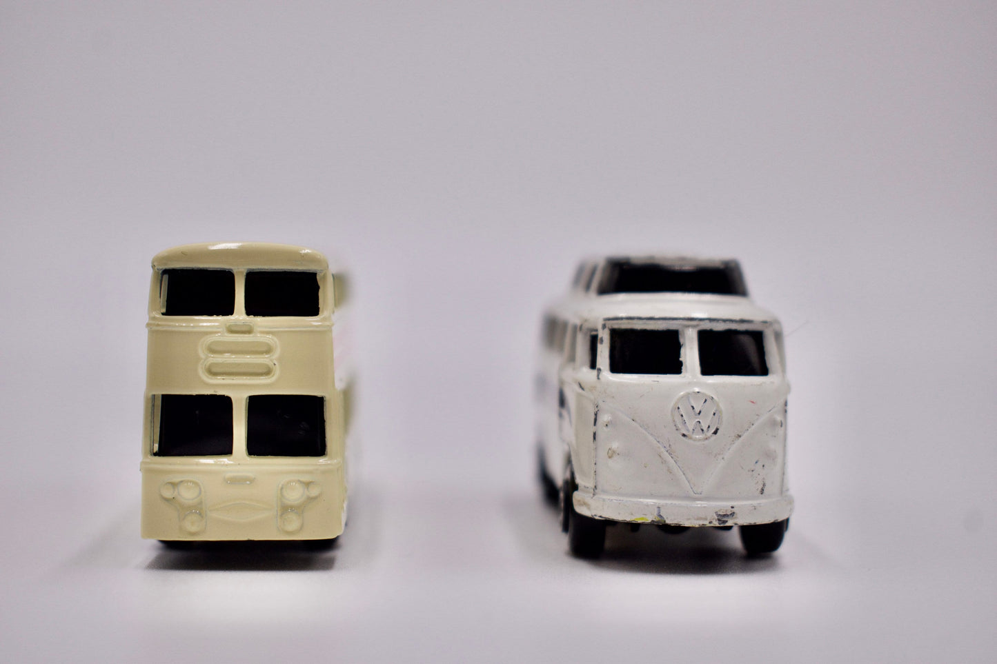 Volkswagen Camper - Daimler Double Decker Tour Bus - Diecast Vintage - Diecast Collectibles - Mini Model Toy Car - Maisto Car - Maisto