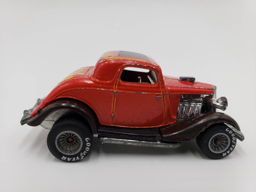 Hot Wheels 3 Window '34 Red HiRakers Real Riders Perfect Birthday Gift Miniature Collectible Scale Model Toy Car 1934 3-Window Ford Coupe