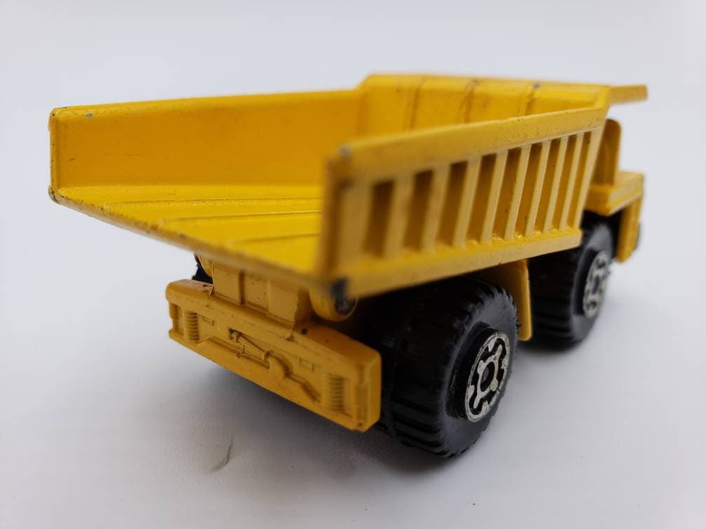 Matchbox Faun Quarry Dump Truck Turf Hauler Yellow Superfast Perfect Birthday Gift Rare Miniature Collectable Model Toy Car