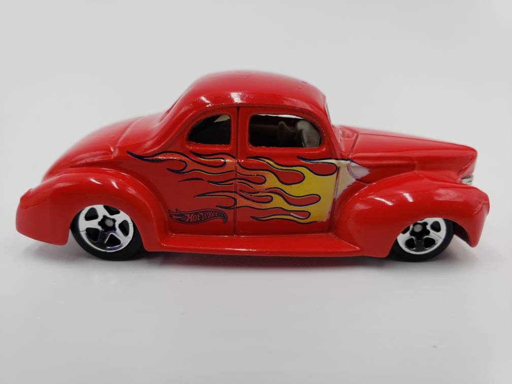 Hot Wheels '40 Ford Coupe Red with Flames First Editions Perfect Birthday Gift Miniature Collectible Scale Model Toy Car