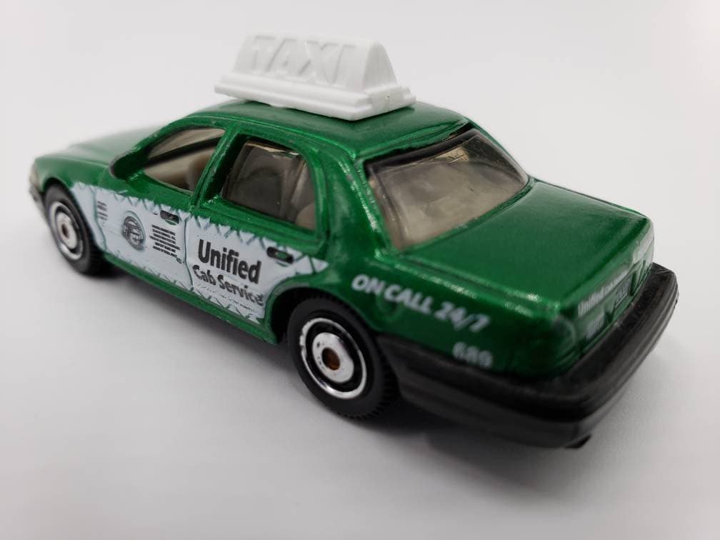 Ford Crown Victoria Taxi - Diecast Vintage - Matchbox Superfast Lesney - Hot Wheels - Collectibles