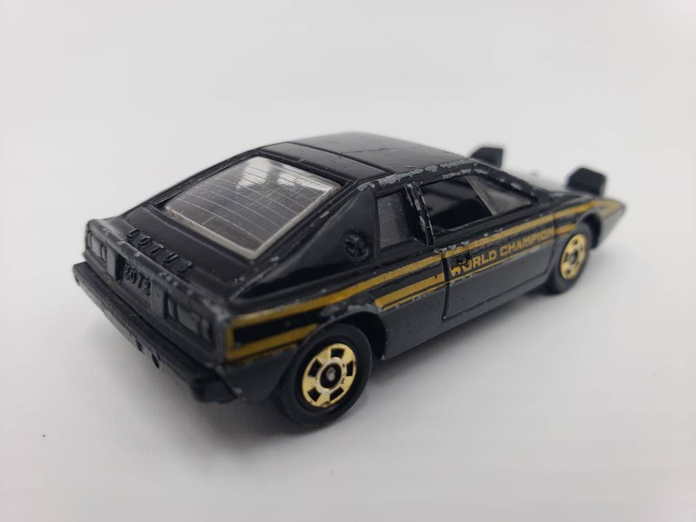 Tomica 1979 Lotus Esprit Black F24 World Champion Collectable Miniature Scale Model Toy Car Perfect Birthday Gift