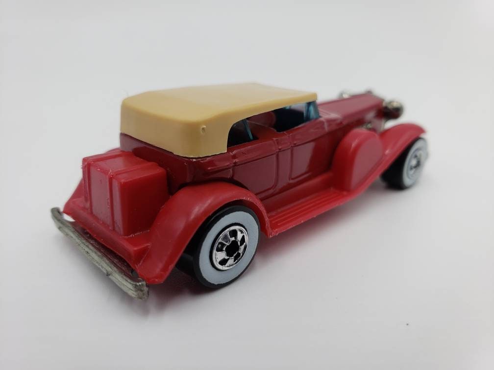 Hot Wheels '31 Doozie Maroon Mainline Perfect Birthday Gift Miniature Collectible Scale Model Toy Car 1931 Duesenberg Model J