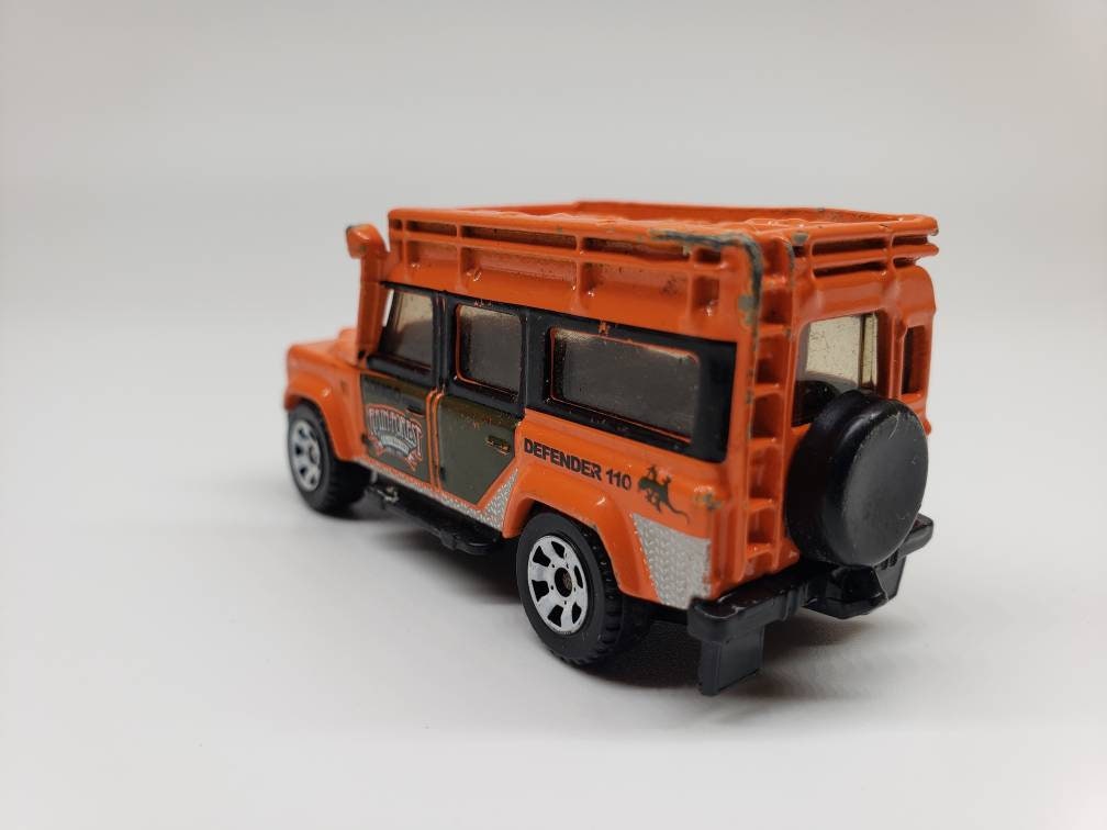 Matchbox Land Rover Defender orange