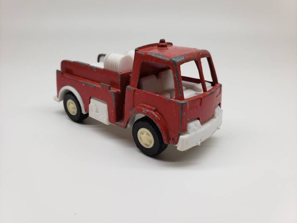 Fire Truck Tootsietoy collectible diecast car red