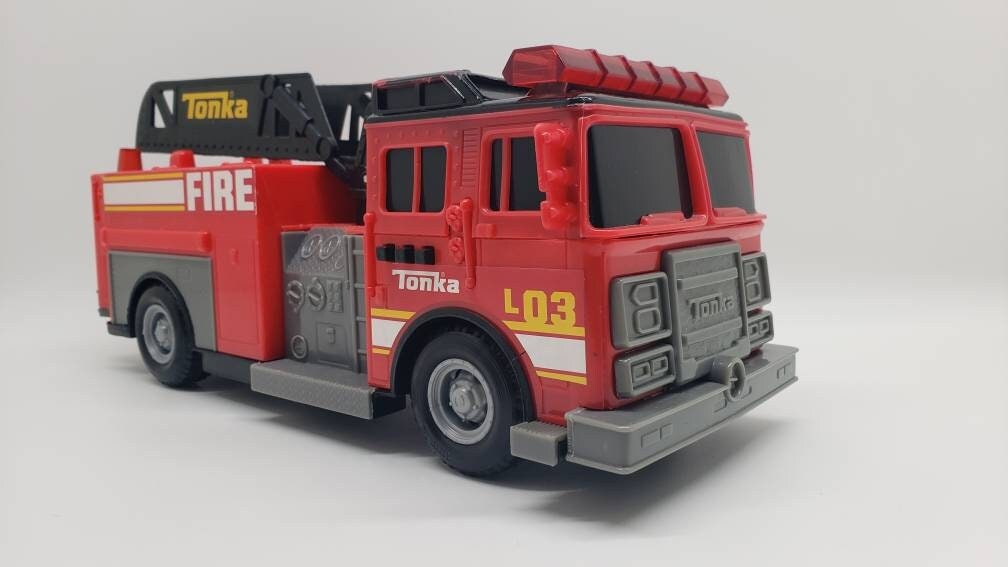 Fire Truck - Fire Ladder Truck - Vintage Toys - Tonka