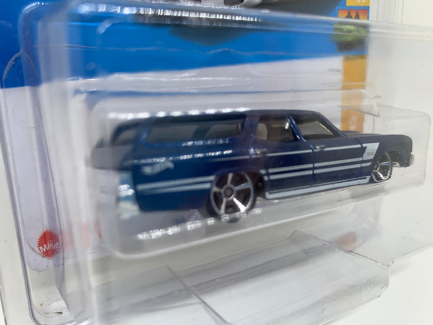 Hot Wheels '70 Chevelle SS Wagon Metalflake Dark Blue HW Wagons Perfect Birthday Gift Miniature Collectable Scale Model Toy Car