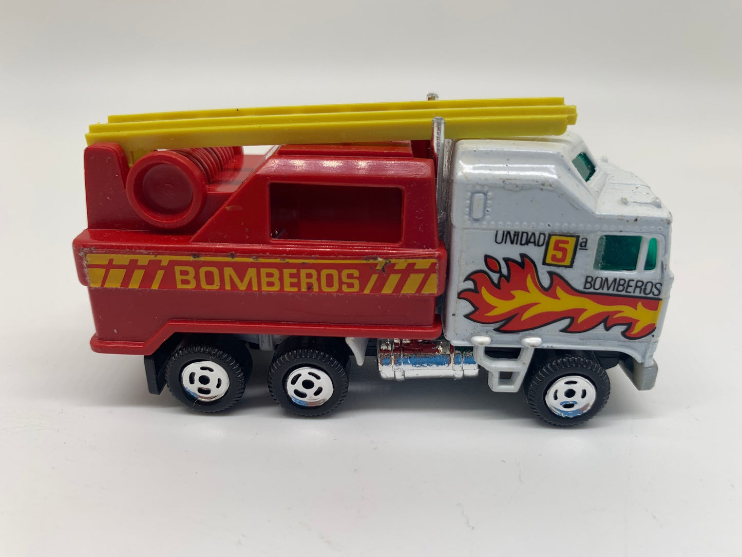 Guisval Bomberos Unidad 5 Fire Truck Red Miniature Collectible Scale Model Toy Car