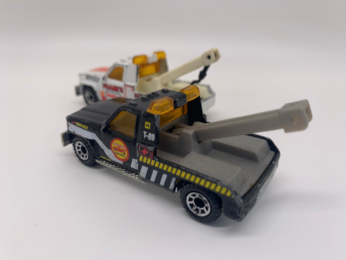 GMC Wrecker - Tow Truck - Diecast Vintage - Miniature Model Toy Car - Hot Wheels - Matchbox Superfast Lesney