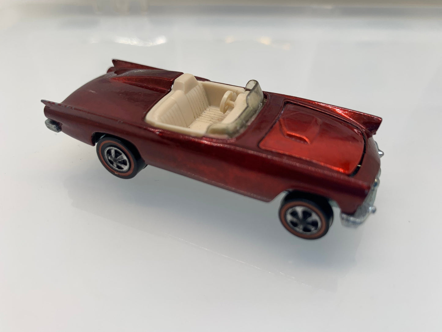 Redline Hot Wheels Classic '57 T-Bird Red Diecast Metal Collectible Vintage Hot Wheels Scale Miniature Model Toy Car