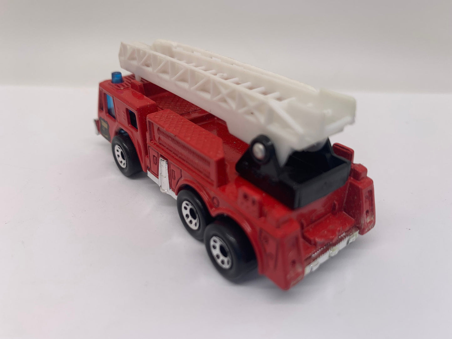 Matchbox Fire Engine red