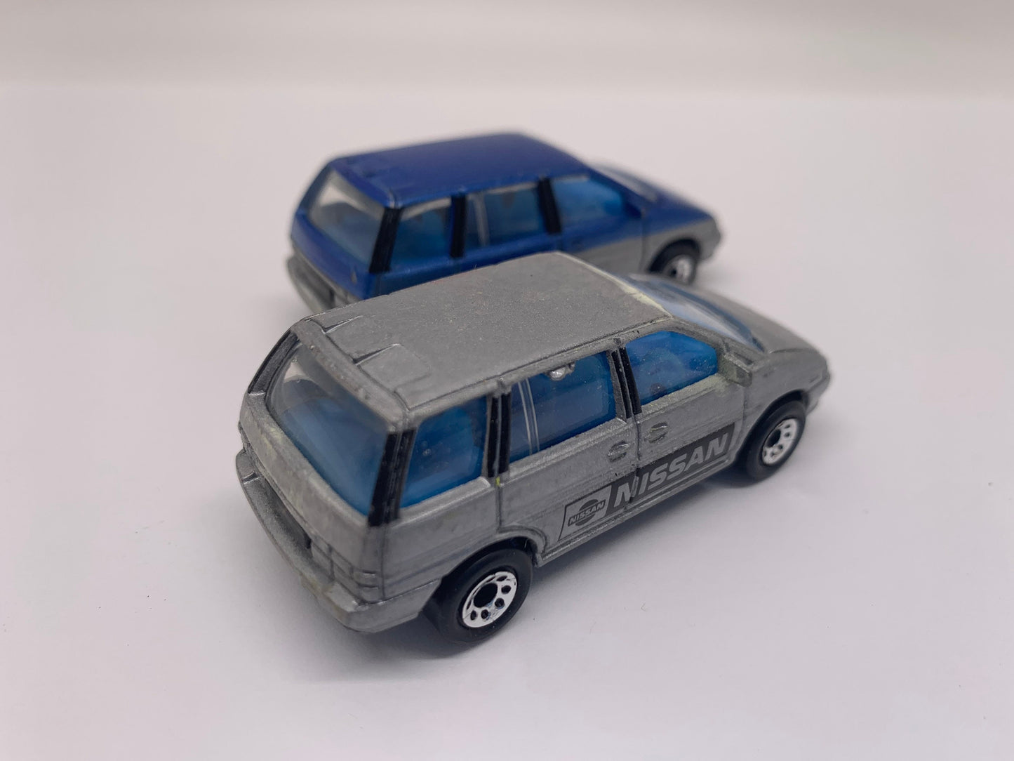 Matchbox 1991 Nissan Prairie Metalflake Blue Silver 1-75 Collectable Miniature Scale Model Toy Car Perfect Birthday Gift