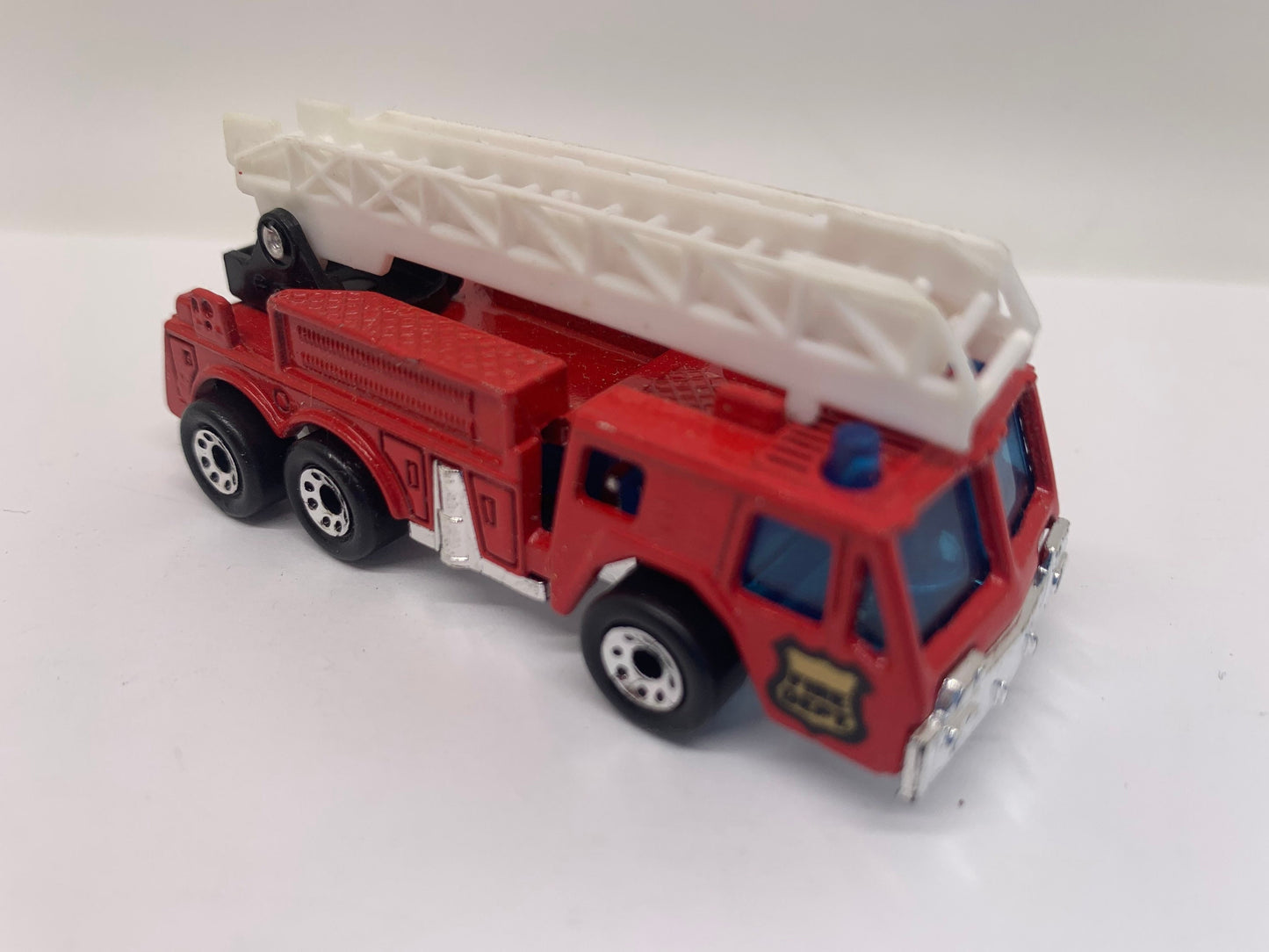 Matchbox Fire Engine red