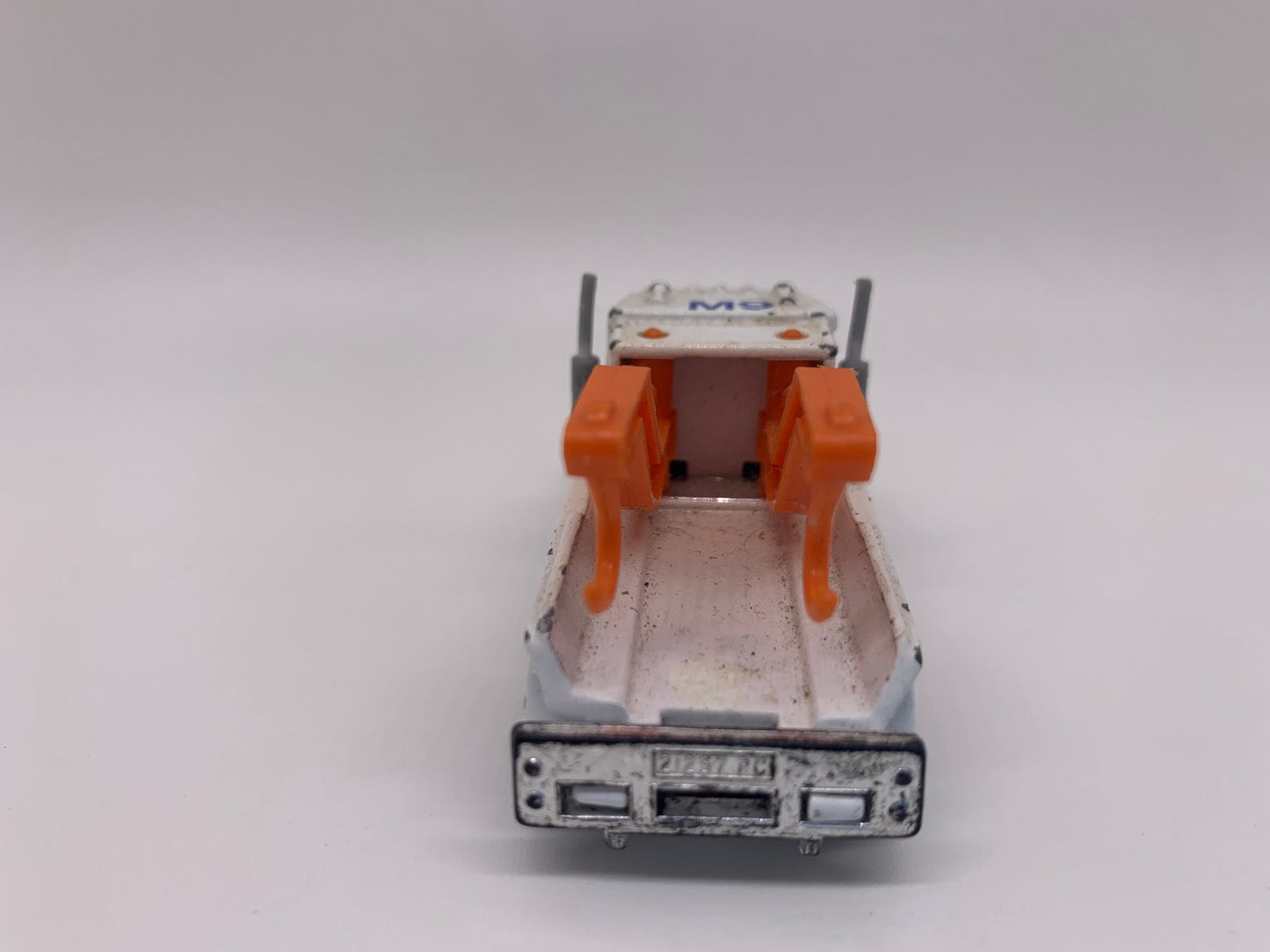 Matchbox Peterbilt Wreck Truck Police M9 White Perfect Birthday Gift Miniature Collectable Scale Model Toy Car