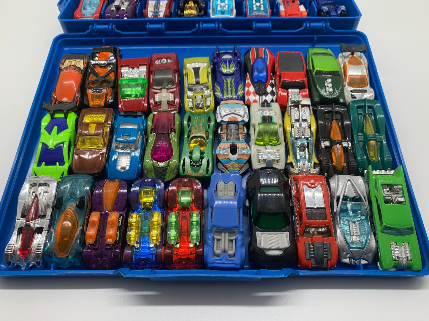 Hot Wheels Fantasy Cars Collection Perfect Birthday Gift Miniature Collectible Scale Model Toy Car Lot Tara Carry Case Die Cast Storage
