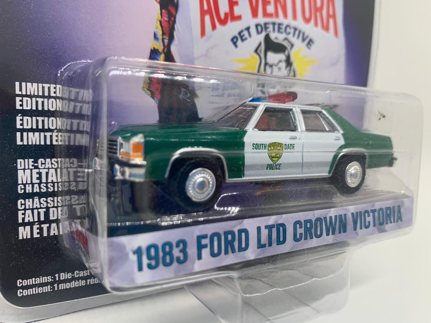 1983 Ford LTD Crown Victoria - South Dade Police - Ace Ventura Pet Detective - Jim Carrey - Diecast Vintage - Greenlight Car - Greenlight