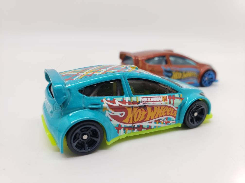 Hot Wheels Ford Fiesta Racing Cars Diecast Cars Vintage Model Toy Cars Vintage Toy Vehicles