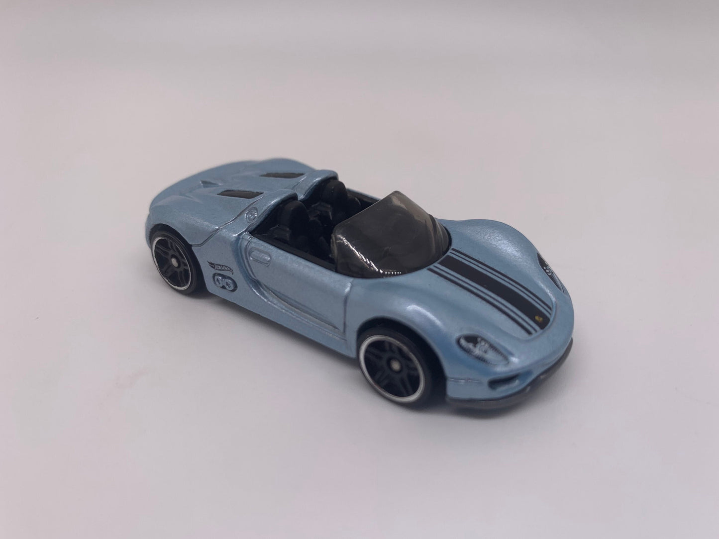 Hot Wheels Porsche 918 Spyder Concept Pearl Light Blue HW Exotics Perfect Birthday Gift Miniature Collectable Model Toy Car