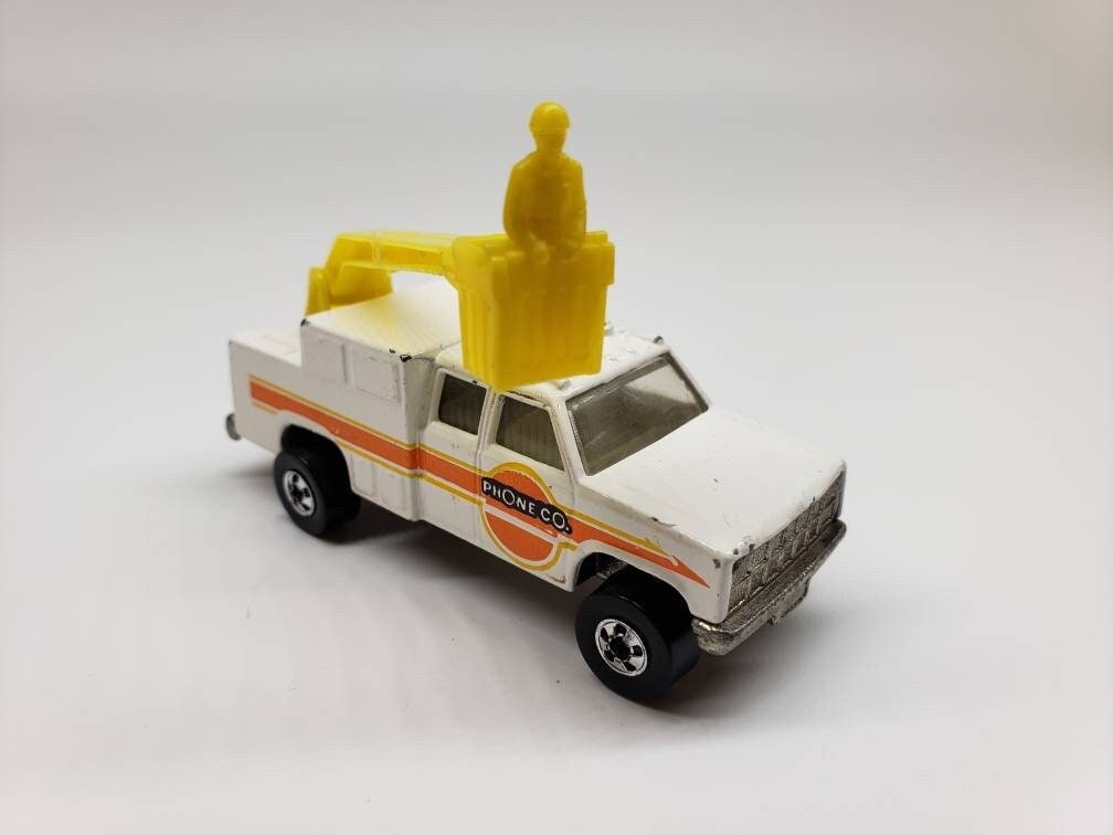 Hot Wheels Phone Truck White Workhorses Collectible Diecast Scale Model Miniature Toy Car Perfect Birthday Gift