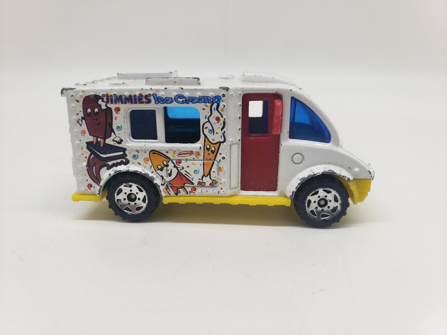 Matchbox Ice Cream Truck White and Yellow Kids Car of the Year Miniature Collectable Scale Model Toy Car