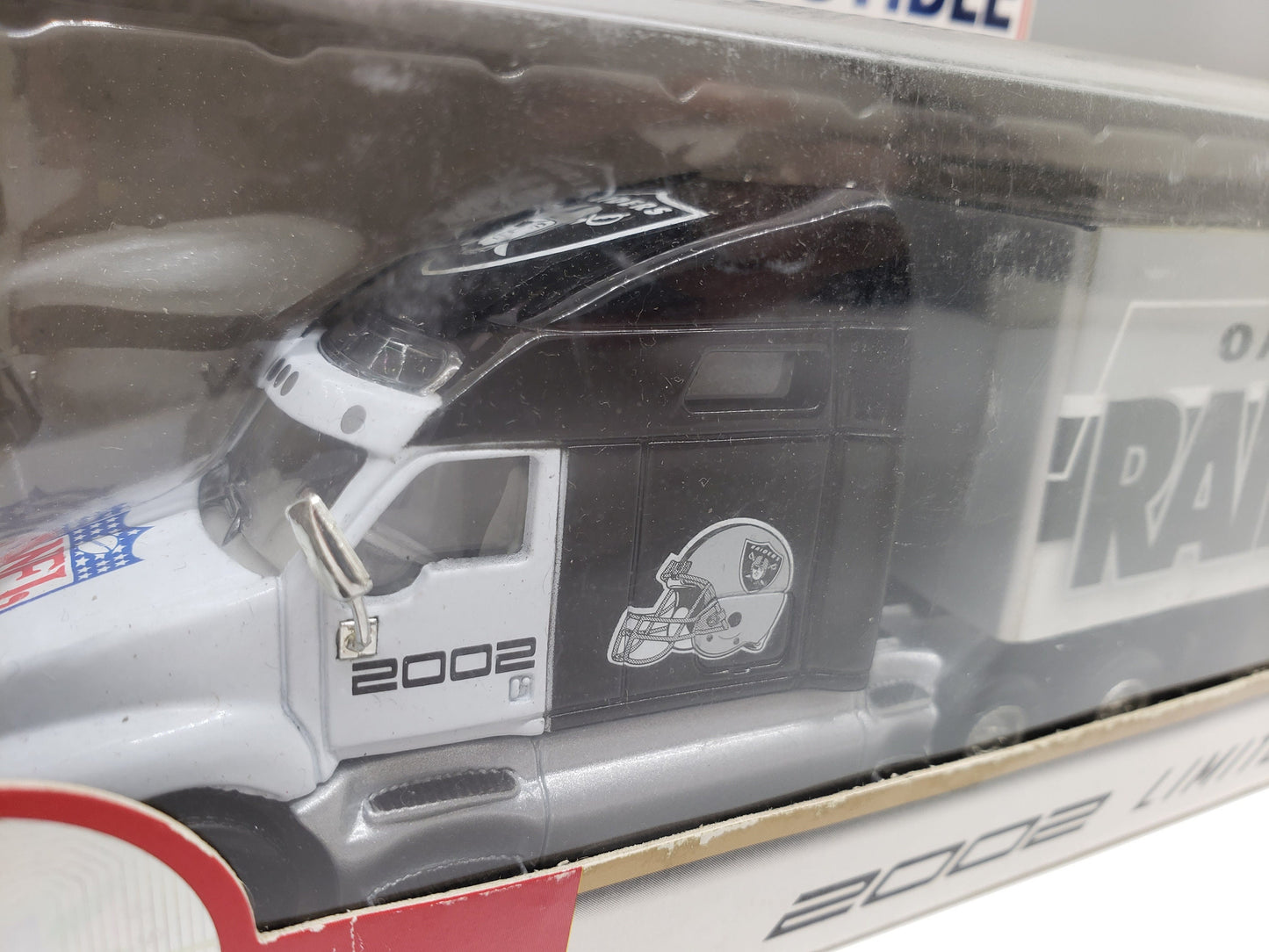 Tractor-Trailer Oakland Raiders Silver and Black Fleer Collectable Scale Miniature Model Toy Car Perfect Birthday Gift