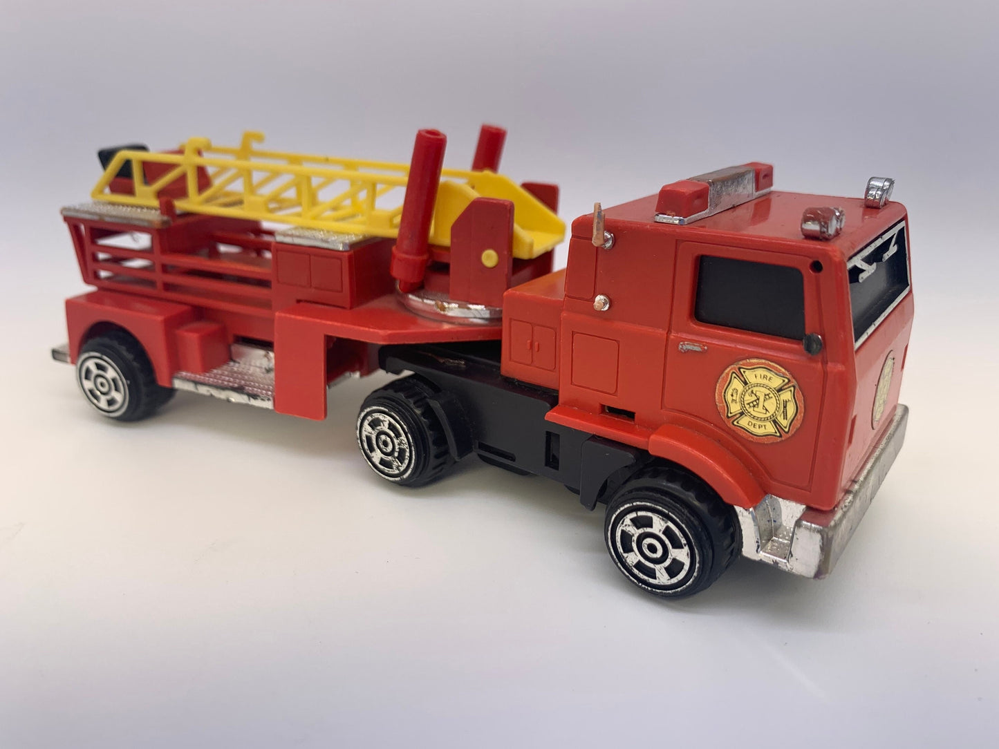 1976 Tiny Mighty Mo Fire Ladder Engine Truck Red IDEAL Collectable Miniature Scale Model Toy Car Perfect Birthday Gift