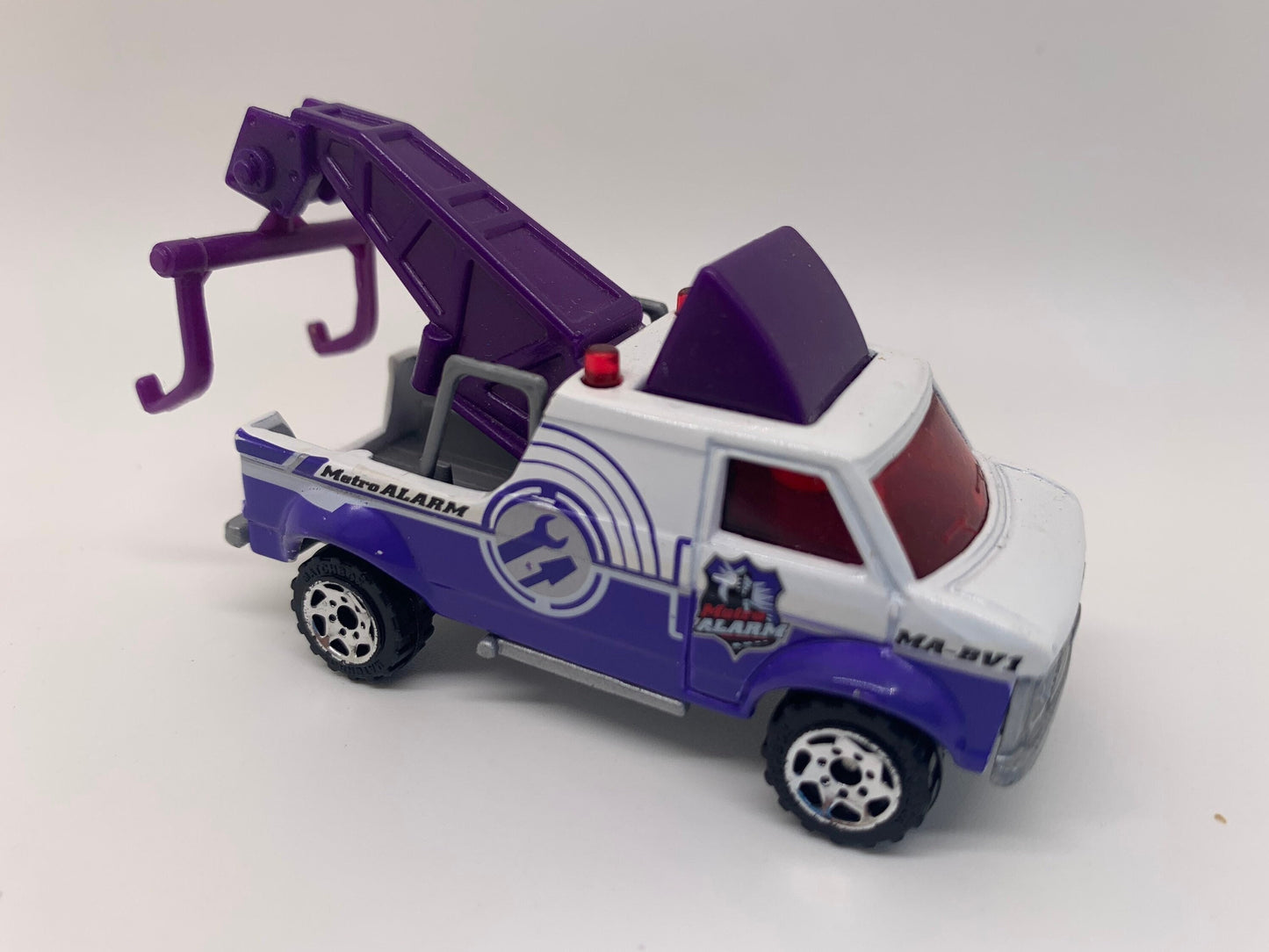 Matchbox Chevrolet Breakdown Van White and Purple Rescue Riders Perfect Birthday Gift Miniature Collectable Model Toy Car