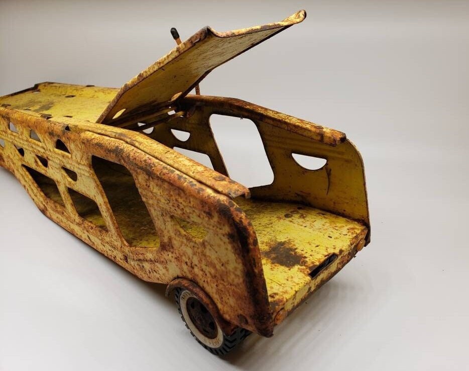 Tonka Auto Transport Hauler Car Carrier Yellow 1960 Rusty Collectible Scale Model Pressed Steel Toy Trailer