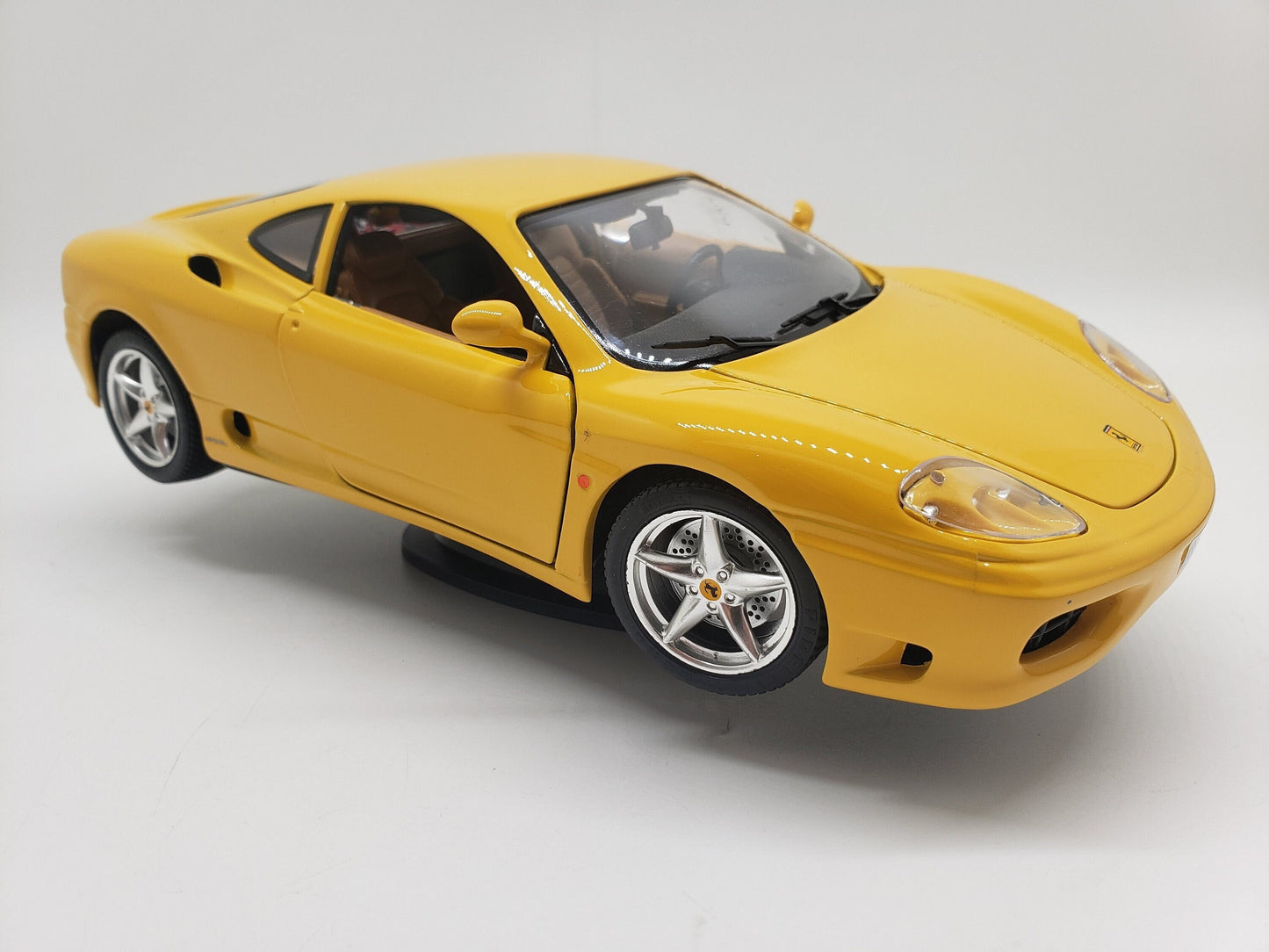 Bburago Ferrari 360 Modena Yellow Perfect Birthday Gift Collectible 118 Scale Model Replica Car